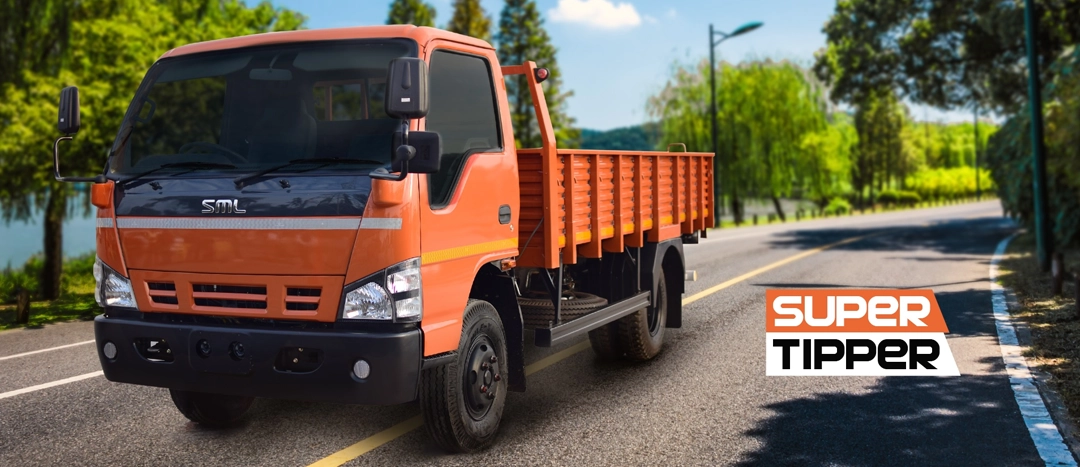 SML Mahindra heavy duty tipper